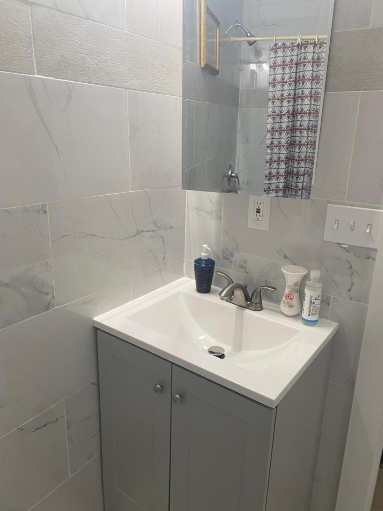 King Suite 8Mins To Newark Airport Exterior foto